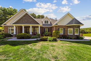 105 Glen Mar Dr, Lenoir City, TN 37772
