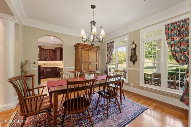 105 Glen Mar Dr, Lenoir City, TN 37772