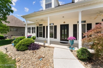 105 Gogeyi Tr, Vonore, TN 37885