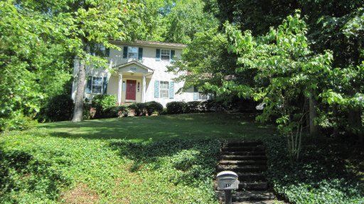 105 Hardwick Pl, Oak Ridge, TN 37830