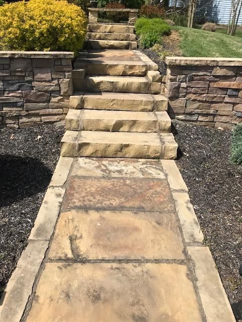 105 Hartford Pl, Oak Ridge, TN 37830