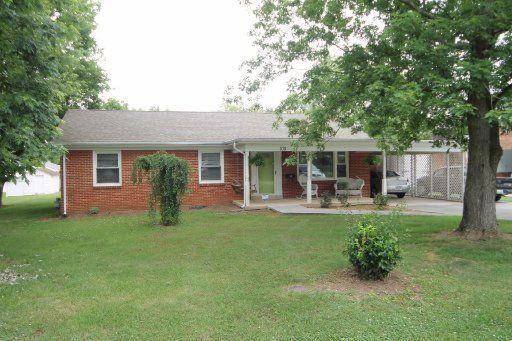 105 Harvey St, Maryville, TN 37804
