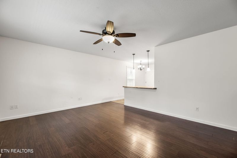 105 Houston Ave, Oak Ridge, TN 37830