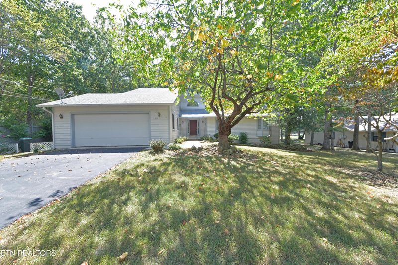 105 Howard Ter, Fairfield Glade, TN 38558