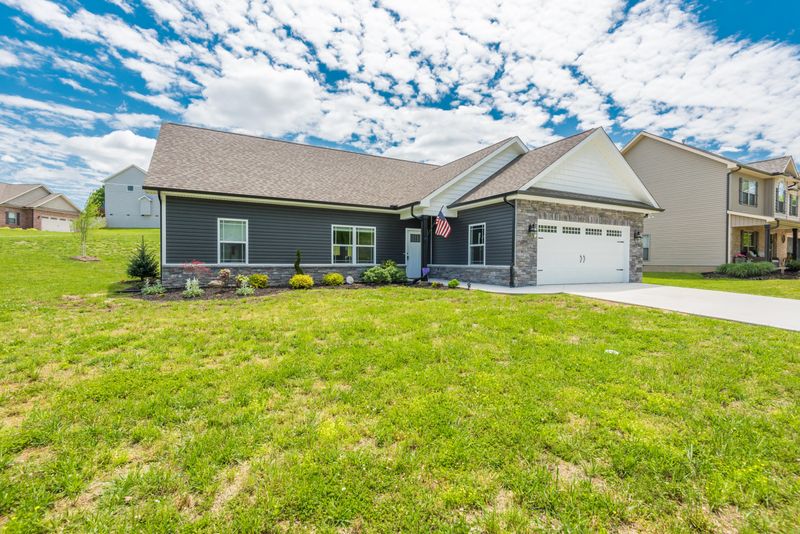105 Ike Anderson Ln, Clinton, TN 37716