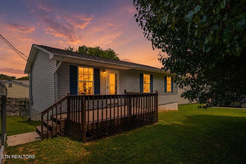 105 Jessica Ln, Lafollette, TN 37766