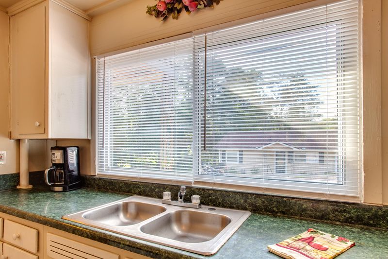 105 Kenwyn Rd, Oak Ridge, TN 37830