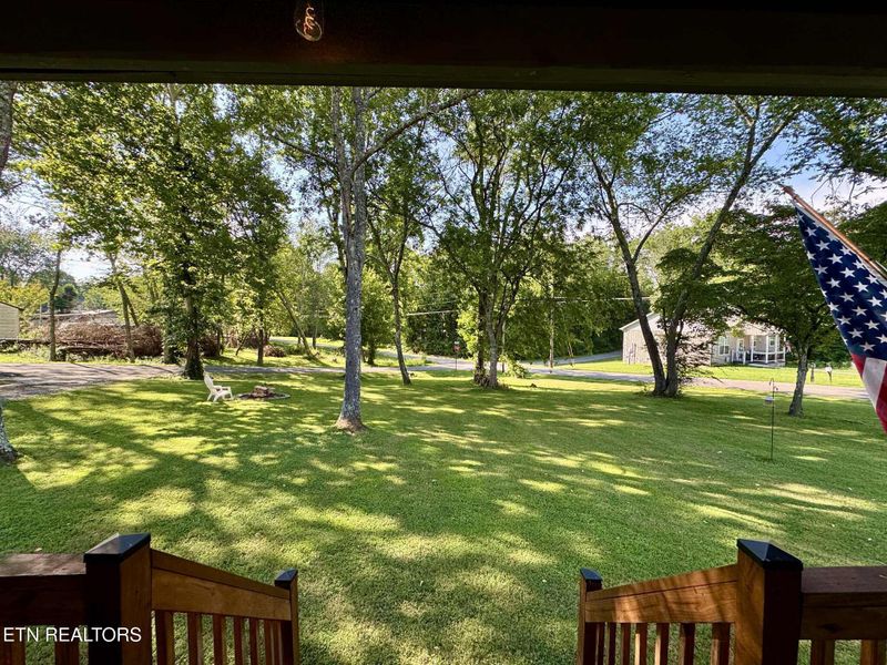 105 Lakeshore View Dr, Kingston, TN 37763