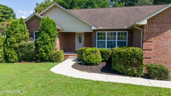 105 Lunker Ln, Louisville, TN 37777