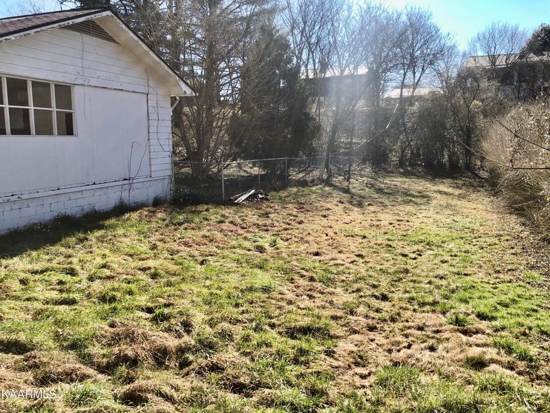105 Malvern Rd, Oak Ridge, TN 37830