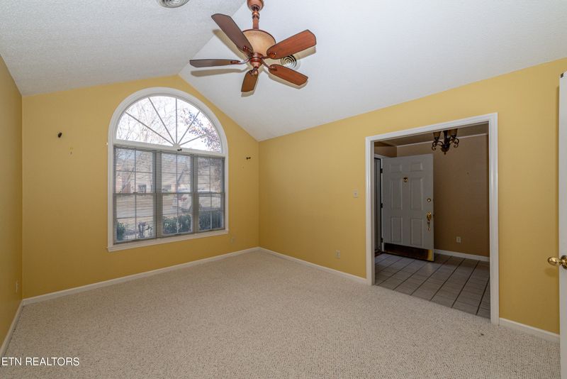 105 Mayfair E, Maryville, TN 37803