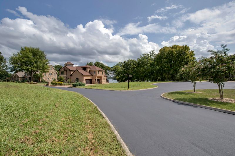 105 Nuthatch Ct, Vonore, TN 37885