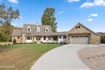 105 Padstow Ln, Lenoir City, TN 37772