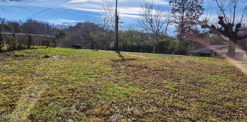 105 Park Wilson Dr, Athens, TN 37303