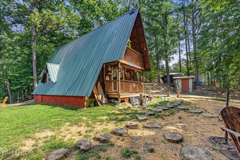 105 Payne Mountain Rd, Tellico Plains, TN 37385
