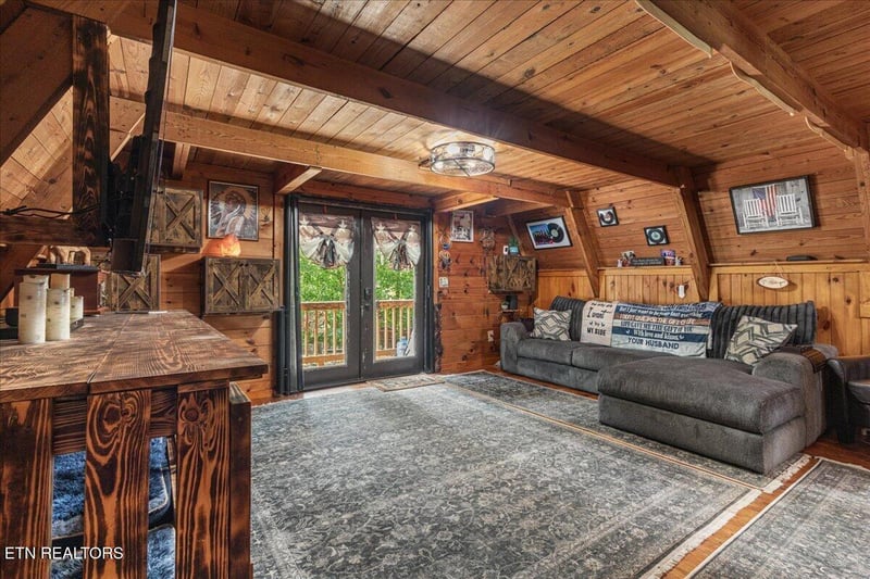 105 Payne Mountain Rd, Tellico Plains, TN 37385