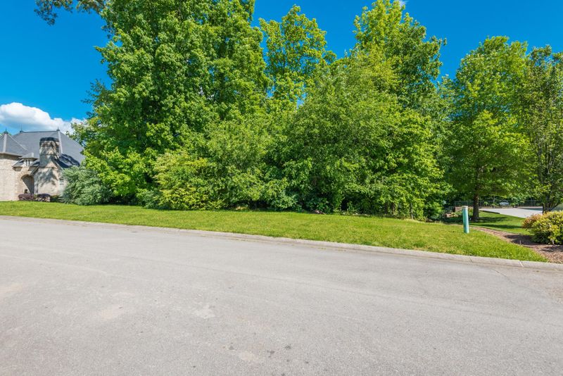 105 Rock Bridge Greens Blvd, Oak Ridge, TN 37830