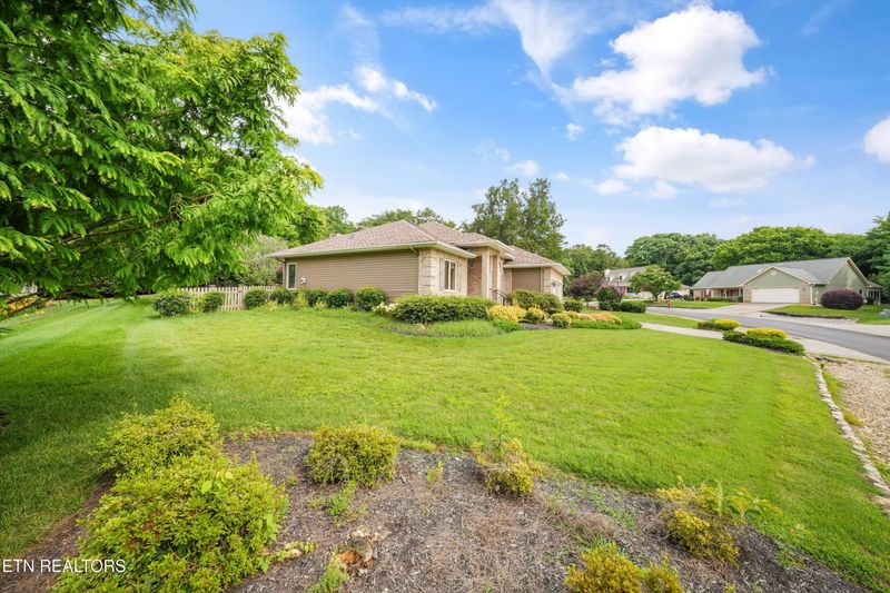 105 Saligugi Way, Loudon, TN 37774