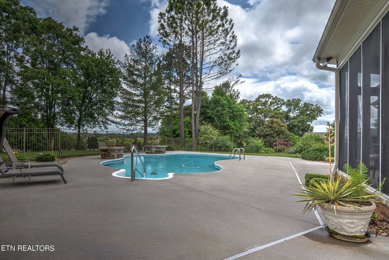 105 Santee Way, Loudon, TN 37774
