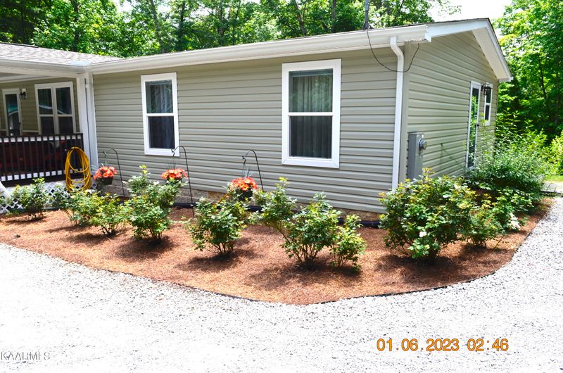 105 Scenic Dr, Harriman, TN 37748