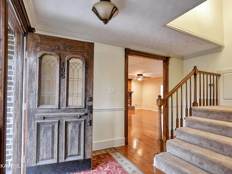 105 Teakwood Ct, Clinton, TN 37716
