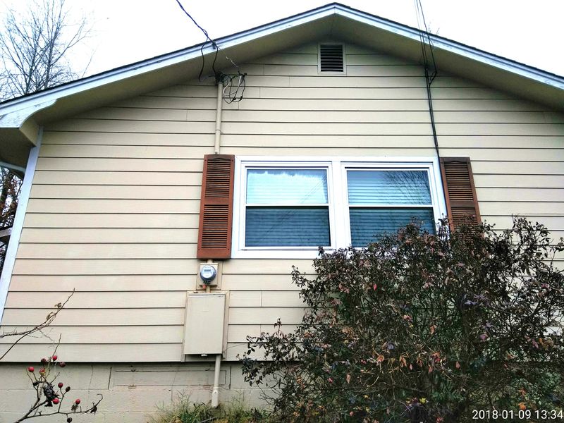 105 Tucker Rd, Oak Ridge, TN 37830