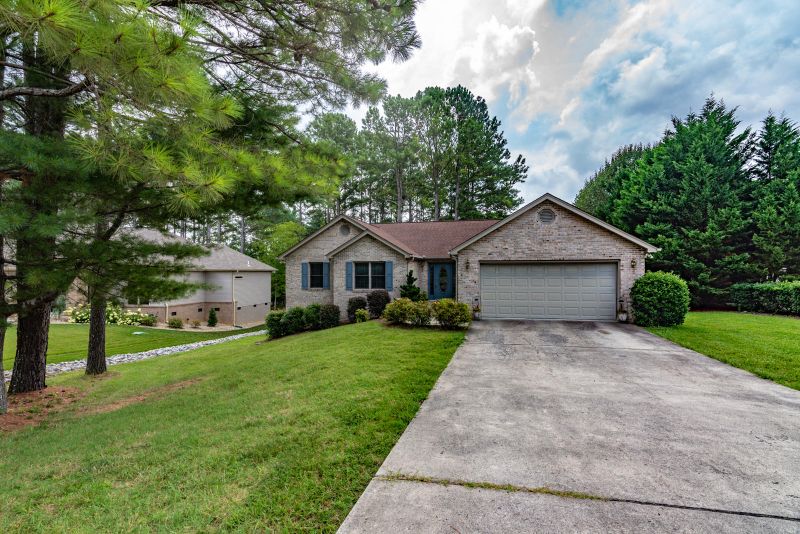 105 Vinita Ln, Loudon, TN 37774
