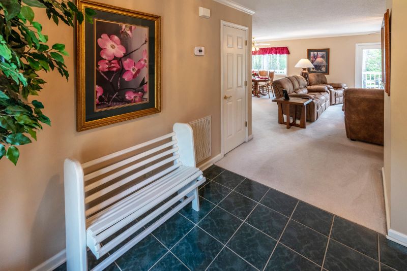105 Vinita Ln, Loudon, TN 37774