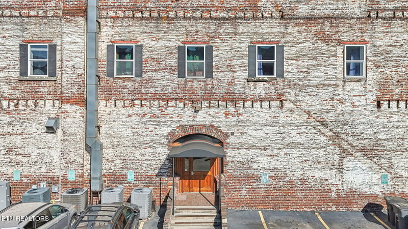 105 W Jackson Ave #1, Knoxville, TN 37902
