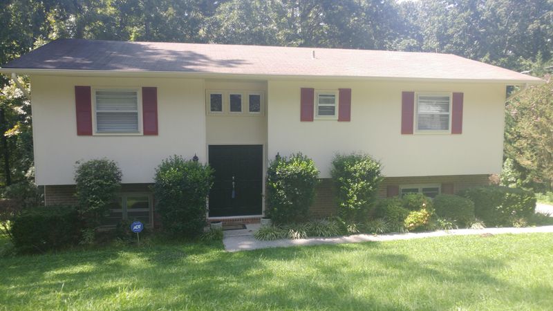 105 Wedgewood Rd, Oak Ridge, TN 37830