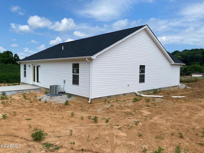 105 Willow Grace Ln, Maynardville, TN 37807