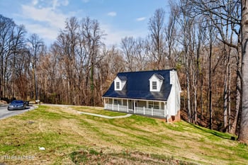1050 Briar Ct, Talbott, TN 37877