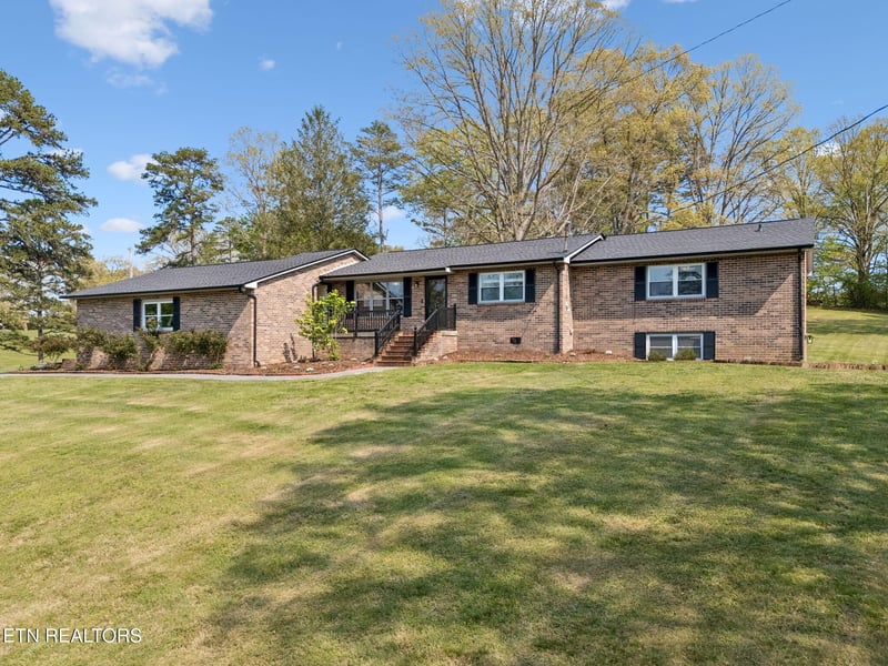 1050 Lawnville Rd, Kingston, TN 37763