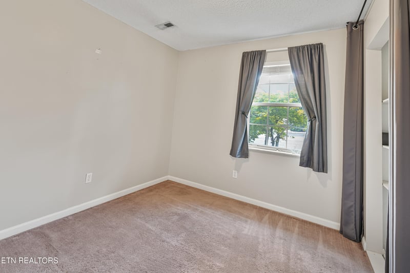 1050 Nod St, Knoxville, TN 37932