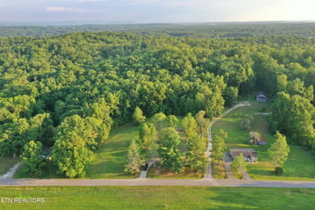 1051 Williams Creek Rd, Oneida, TN 37841