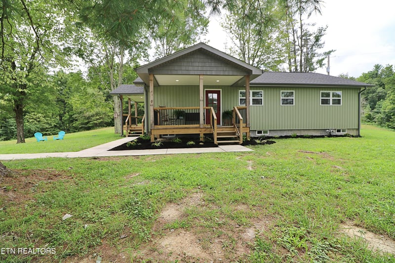 1051 Williams Creek Rd, Oneida, TN 37841