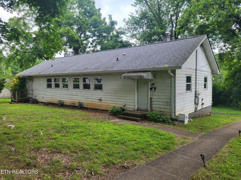105107 Hamilton Cir, Oak Ridge, TN 37830