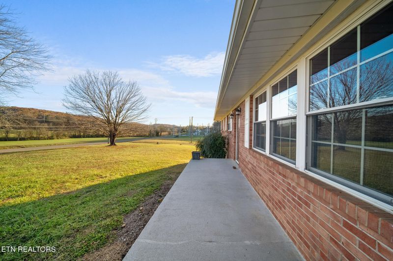 10513 Old Rutledge Pike, Mascot, TN 37806