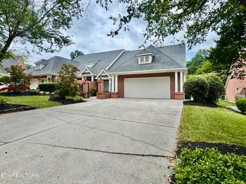1052 Fine Glen Dr, Sevierville, TN 37862