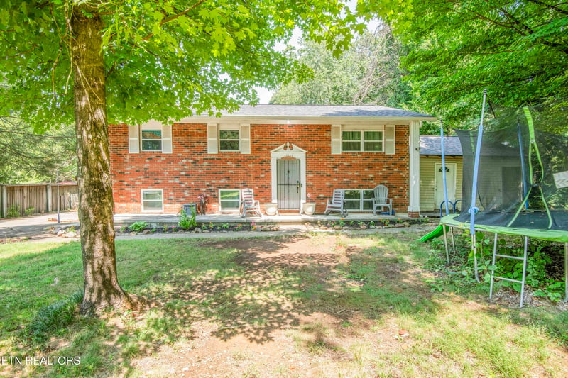 10525 Bob Gray Rd, Knoxville, TN 37932