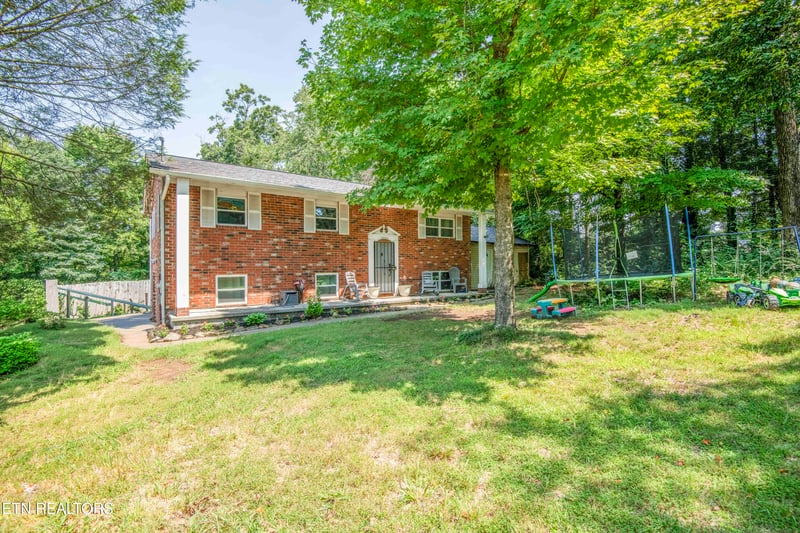 10525 Bob Gray Rd, Knoxville, TN 37932
