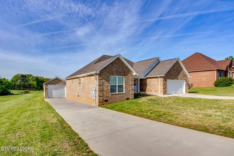 1054 Disco Loop Rd, Friendsville, TN 37737