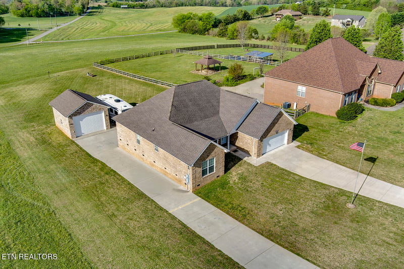 1054 Disco Loop Rd, Friendsville, TN 37737
