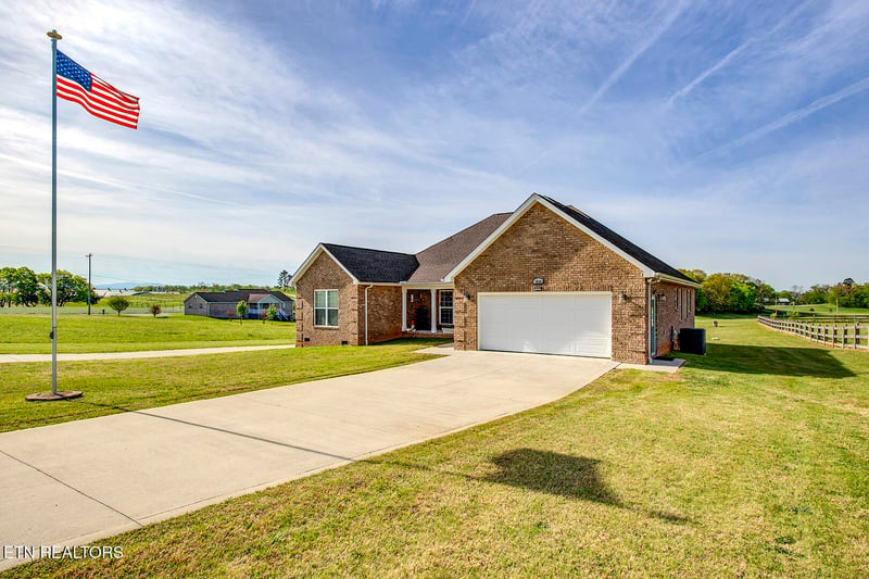 1054 Disco Loop Rd, Friendsville, TN 37737