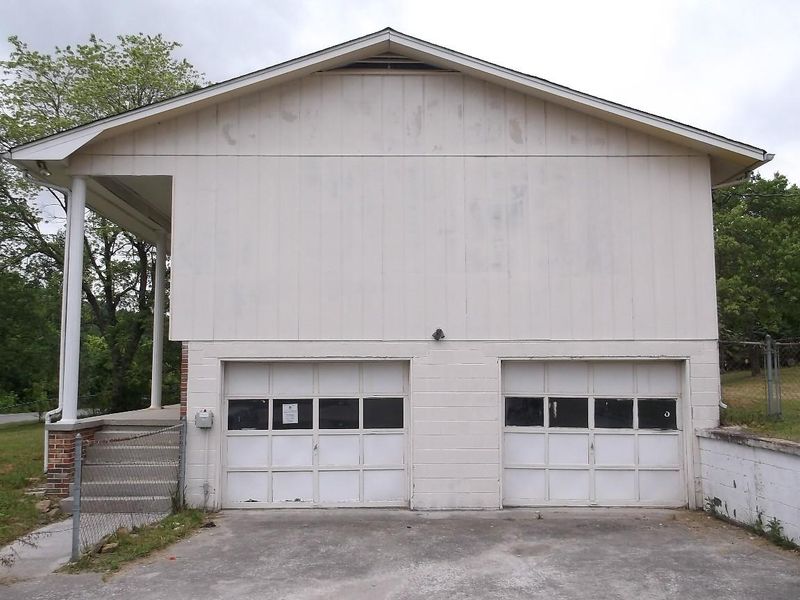 1054 E Wolf Valley Rd, Heiskell, TN 37754