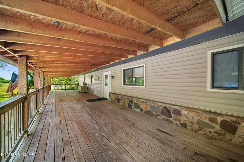 1057 Topside Dr, Sevierville, TN 37862
