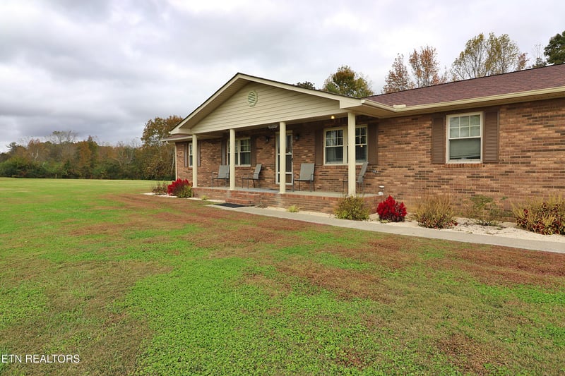 1058 Mountain View Rd, Robbins, TN 37852