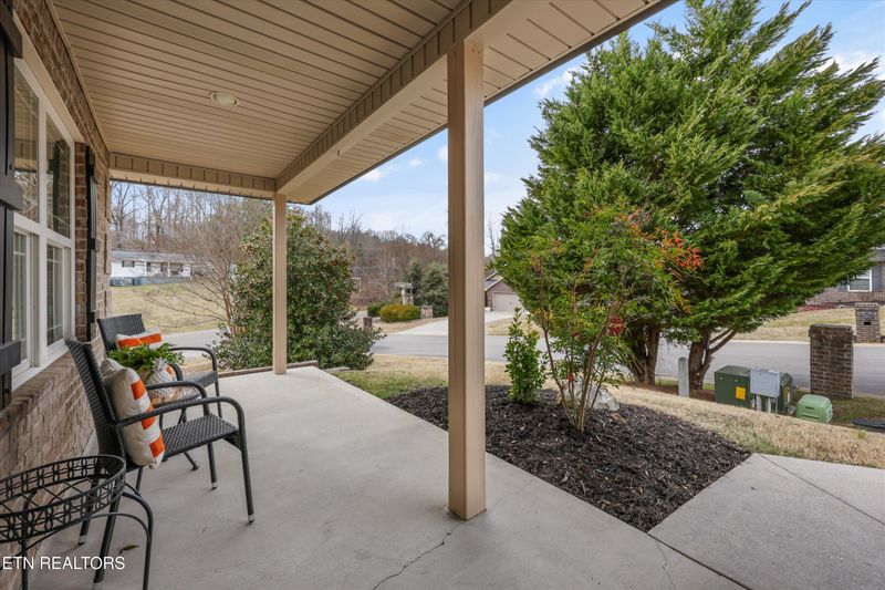 106 Ann Cove Ln, Powell, TN 37849