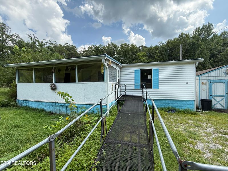 106 Black Hollow Rd, Rockwood, TN 37854