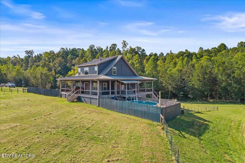 106 Cagle Rd, Tellico Plains, TN 37385